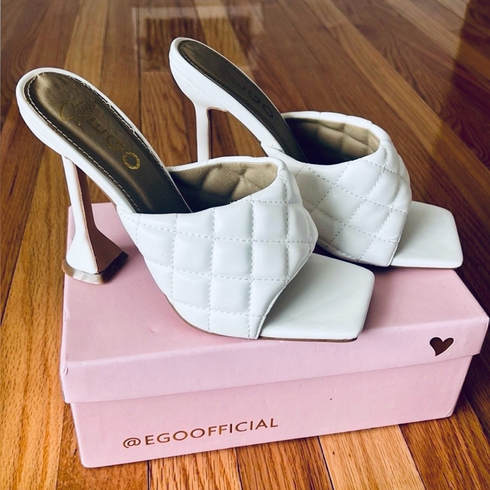 Ego by stassi white Heels womens size 6